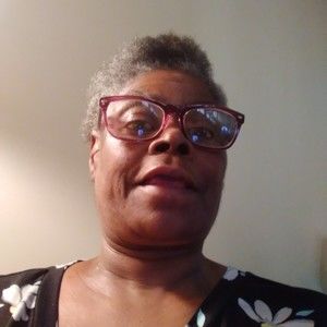 Meet your Posher, Eloise